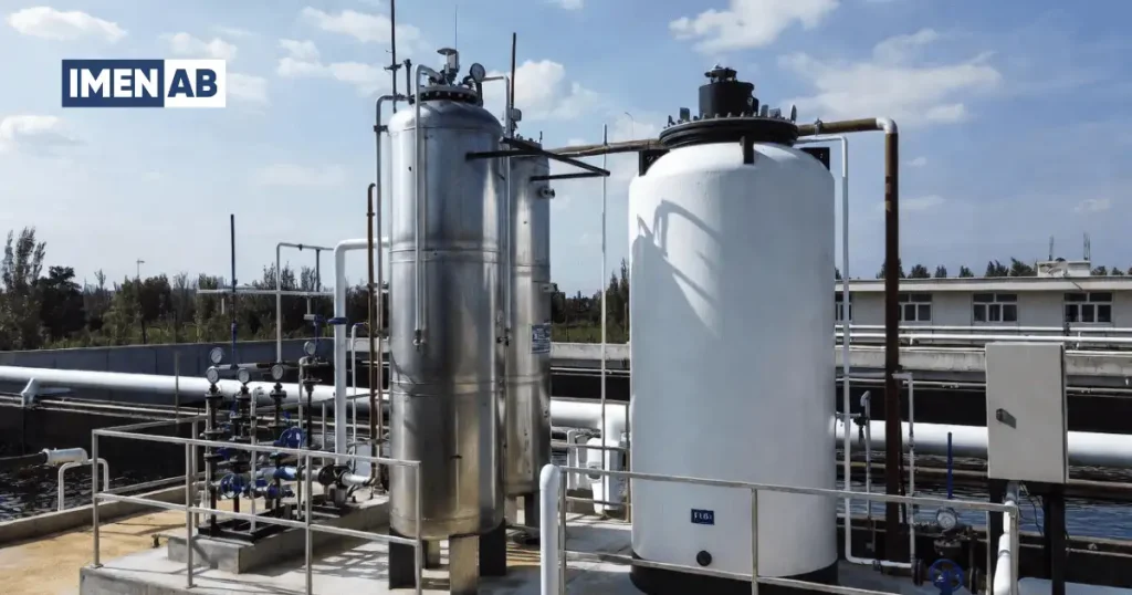 تفاوت مخزن فلزی و FRP در دستگاه سختی‌گیر