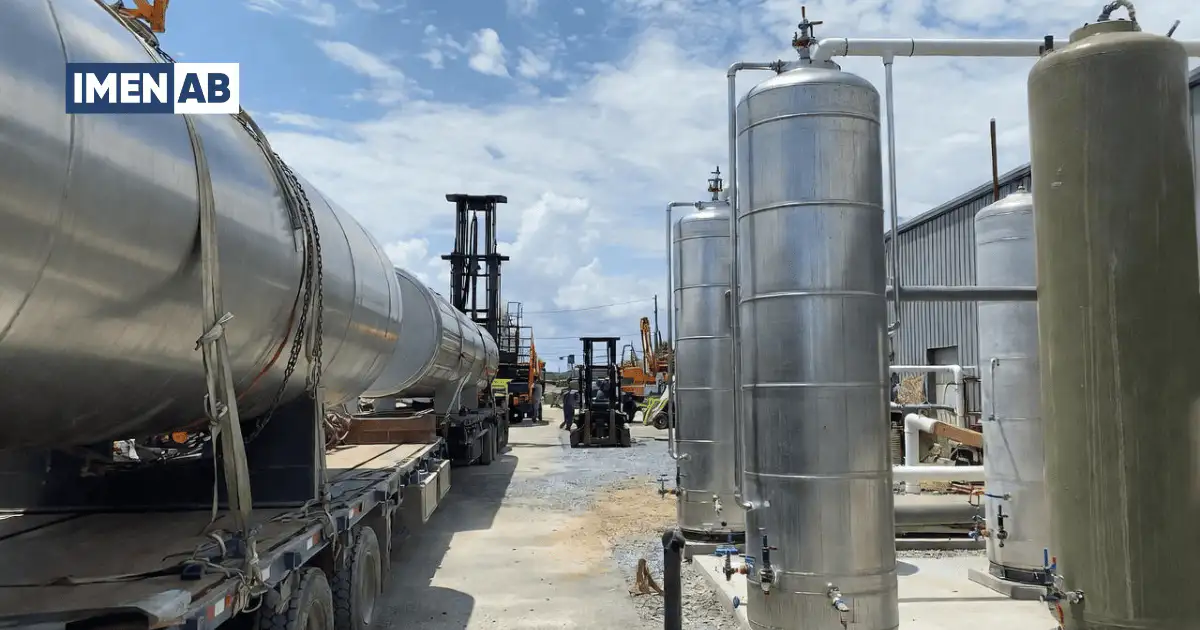 نصب و حمل مخزن فلزی در مقابل FRP