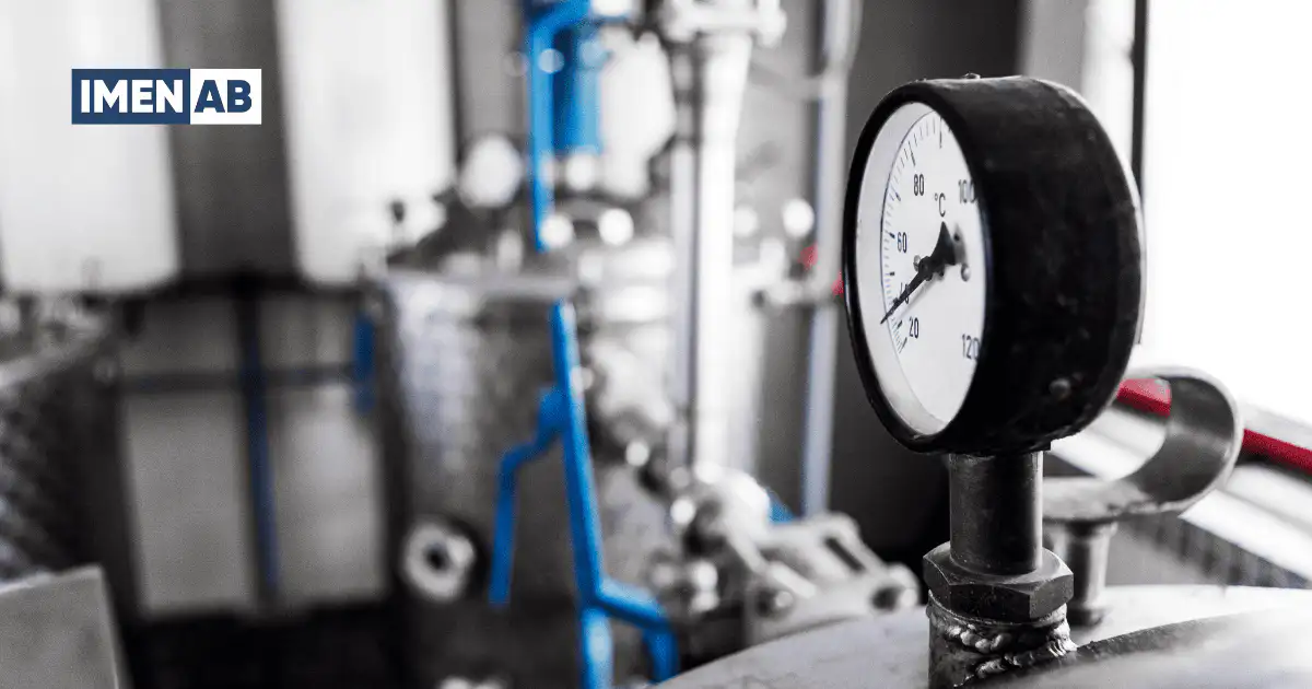 تفاوت آب مقطر با آب دیونیزه و آب تصفیه شده