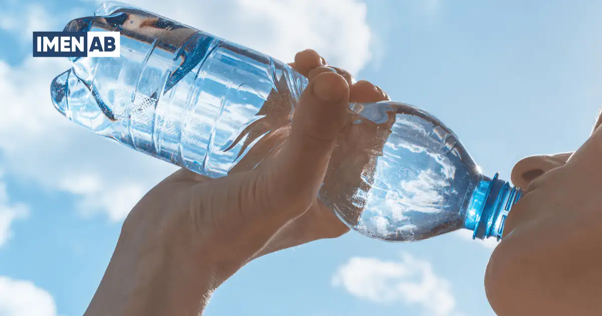 مضرات نوشیدن بی‌رویه آب